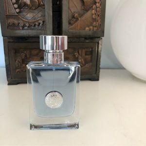 Versace Pour Homme Eau de Toillette- Men’s Cologne